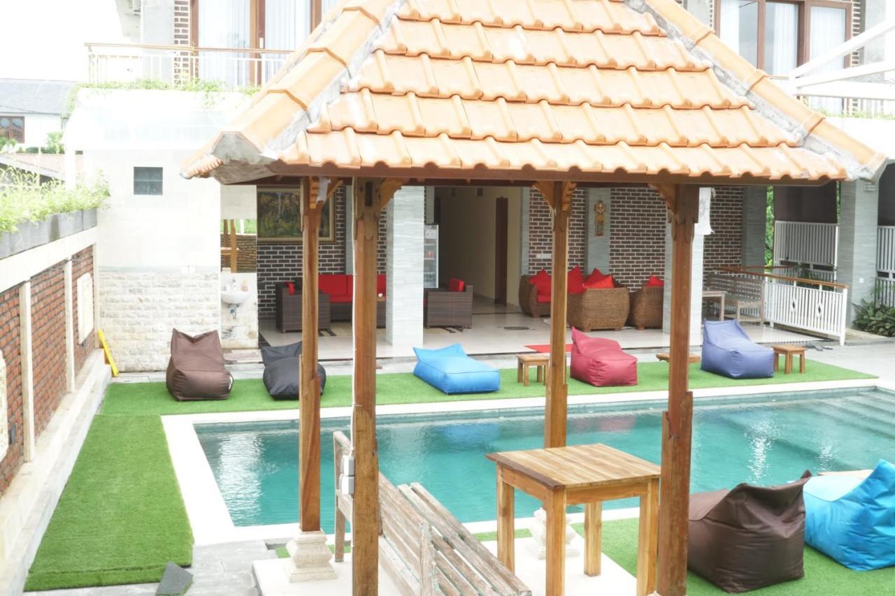 Oka'S Guest House Canggu Exteriör bild